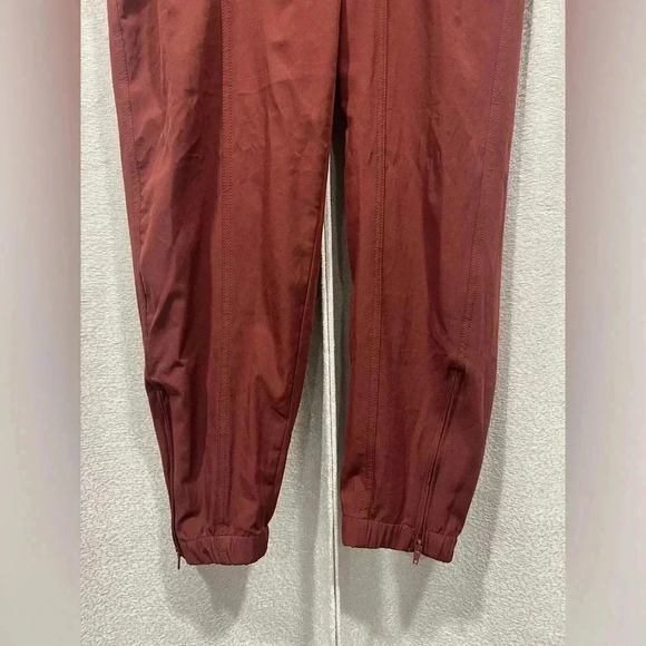 Old Navy Jogger Pants NWT - Picture 4 of 4